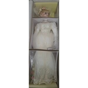 Annie Doll/Vintage Court Of Dolls By Genny/Porcelain Bride Doll